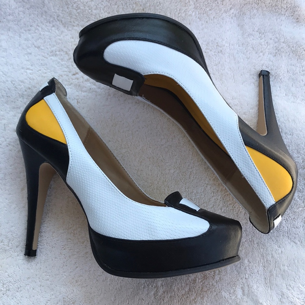 ShoeDazzle Platform Heels Yellow, Black & White